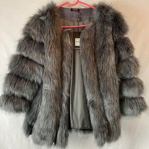 Jayley faux fur jacket - new with tag